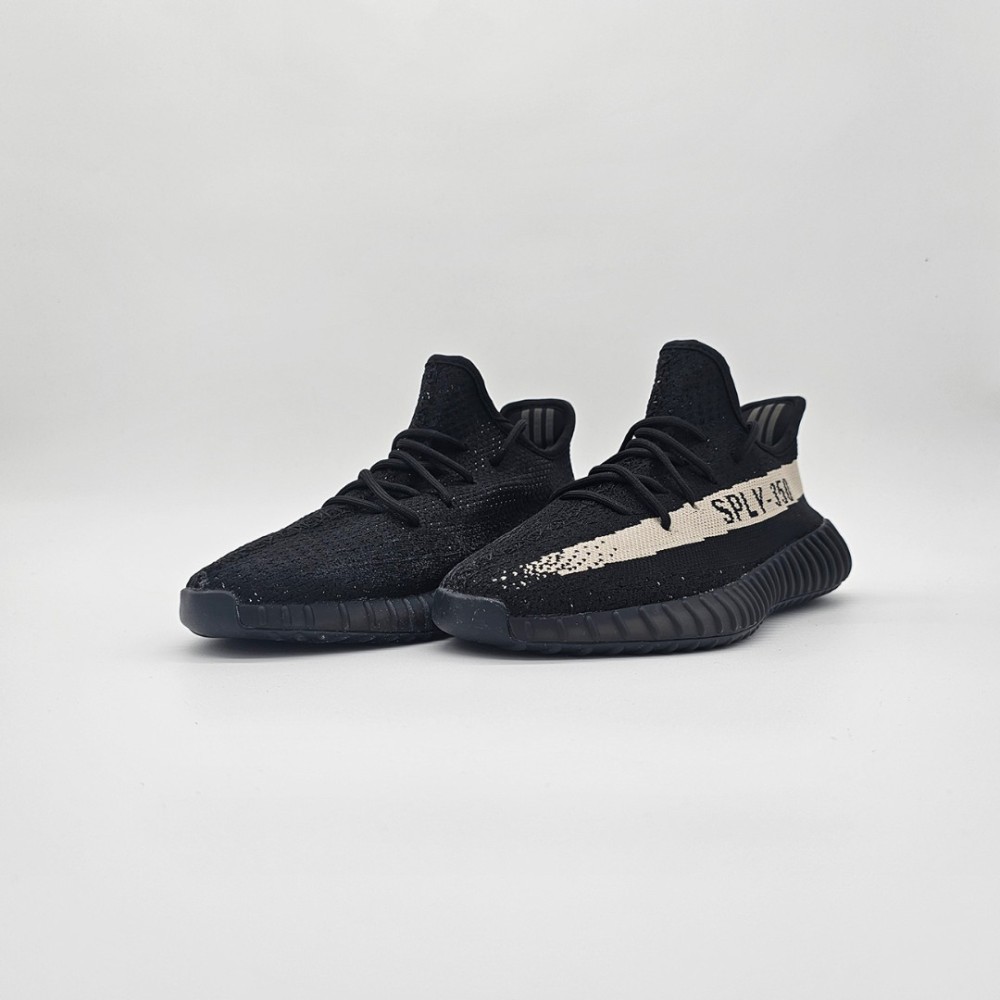 Adidas Yeezy Boost 350 V2