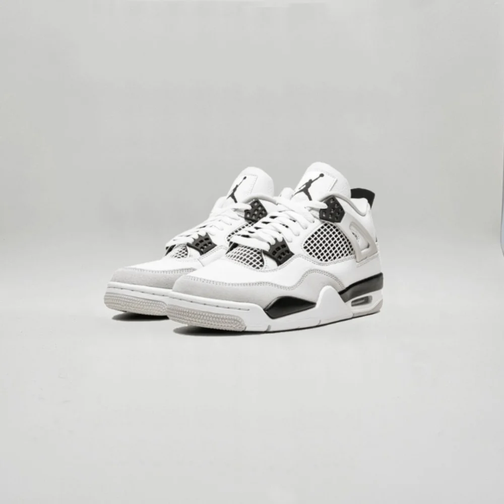 Nike Air Jordan 4 Retro