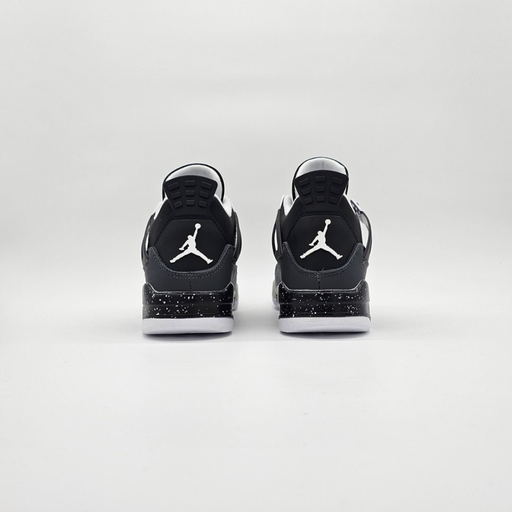 Air Jordan 4 Retro