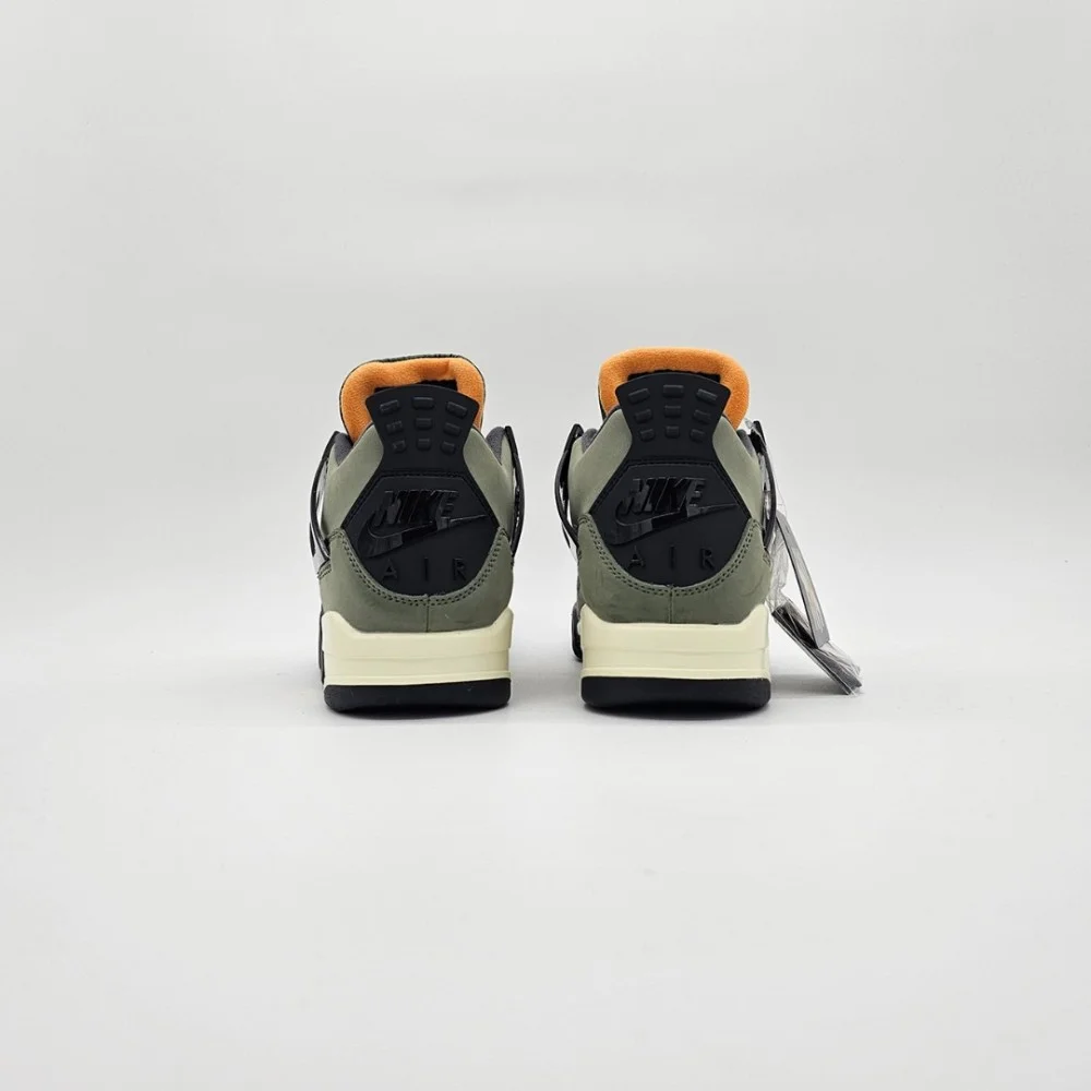 Air Jordan 4 Retro