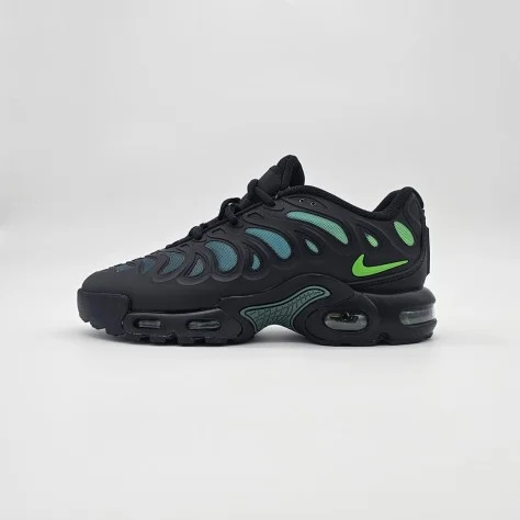 Nike Air Max Plus Drift