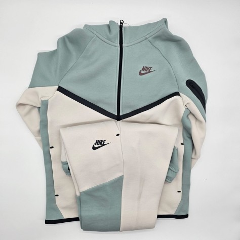 Nike Tech Суитчър с качулка