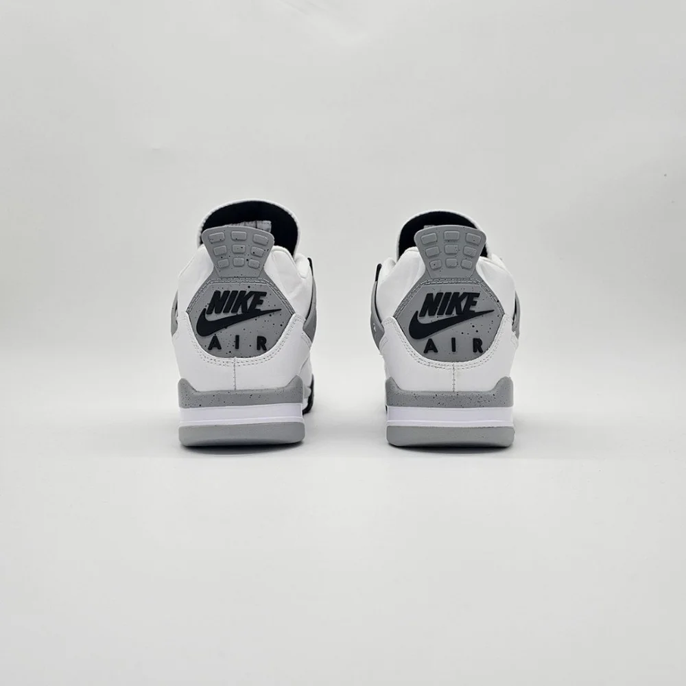 Air Jordan 4 Retro