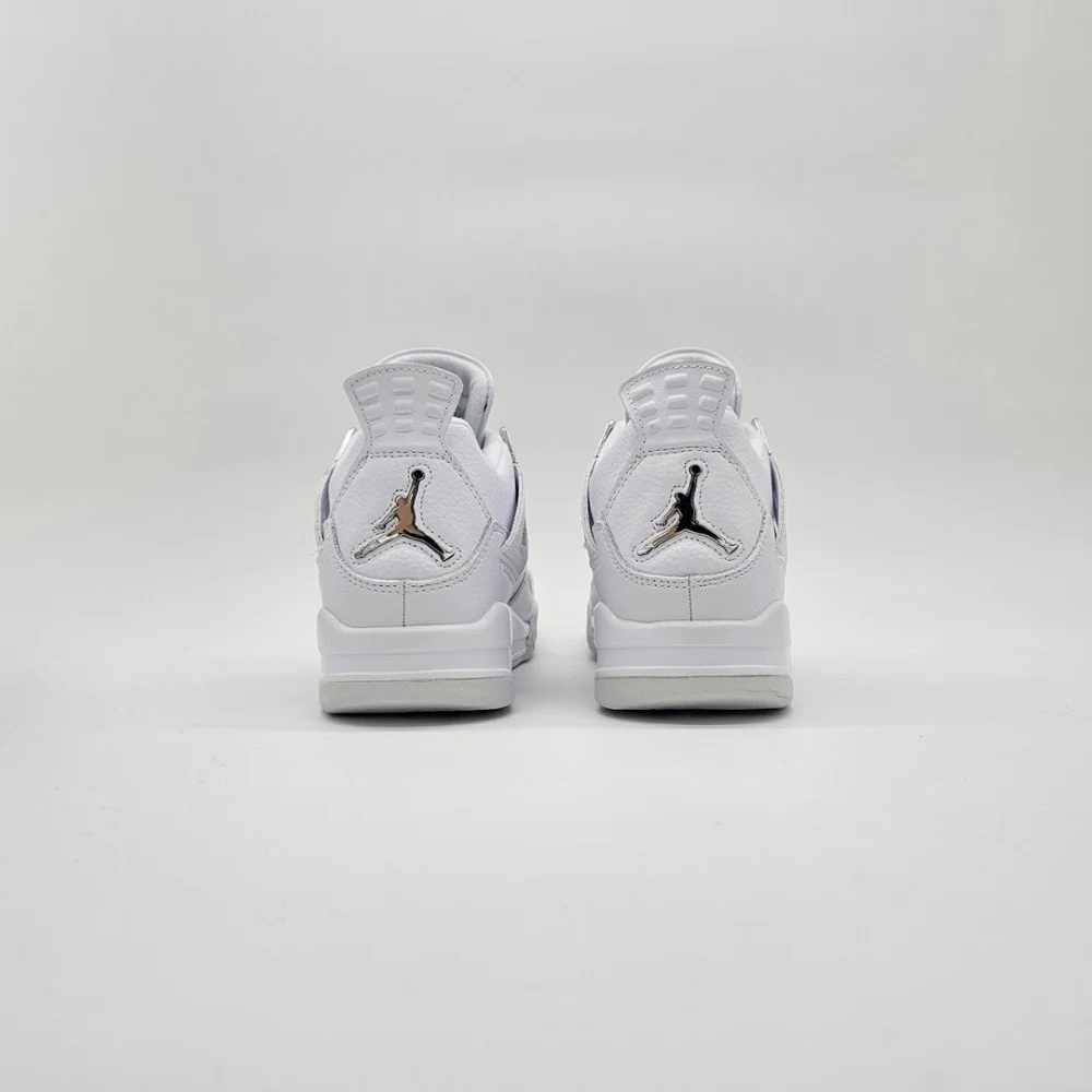 Air Jordan 4 Retro