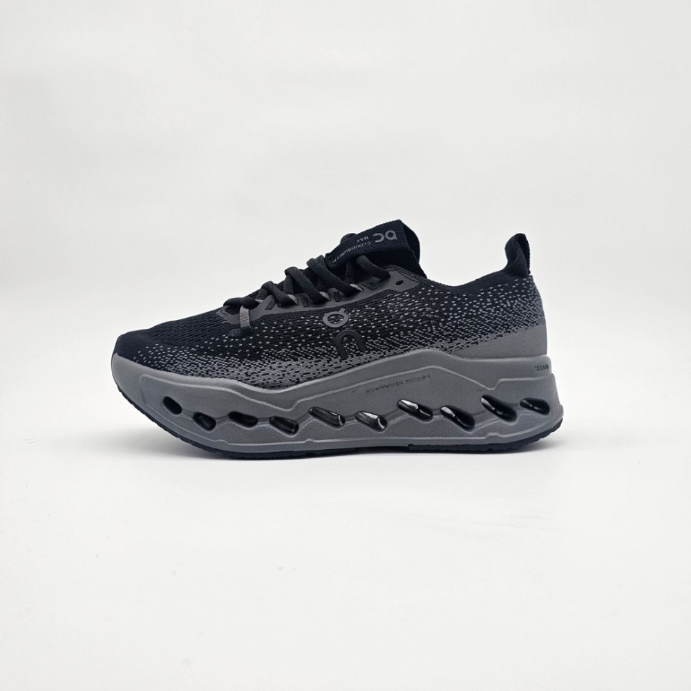 ON Cloudsurfer Max Black Eclipse