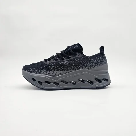 ON Cloudsurfer Max Black Eclipse