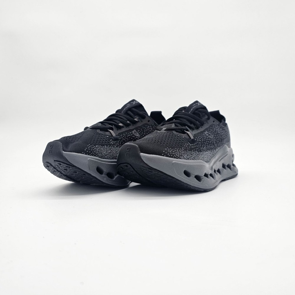 ON Cloudsurfer Max Black Eclipse